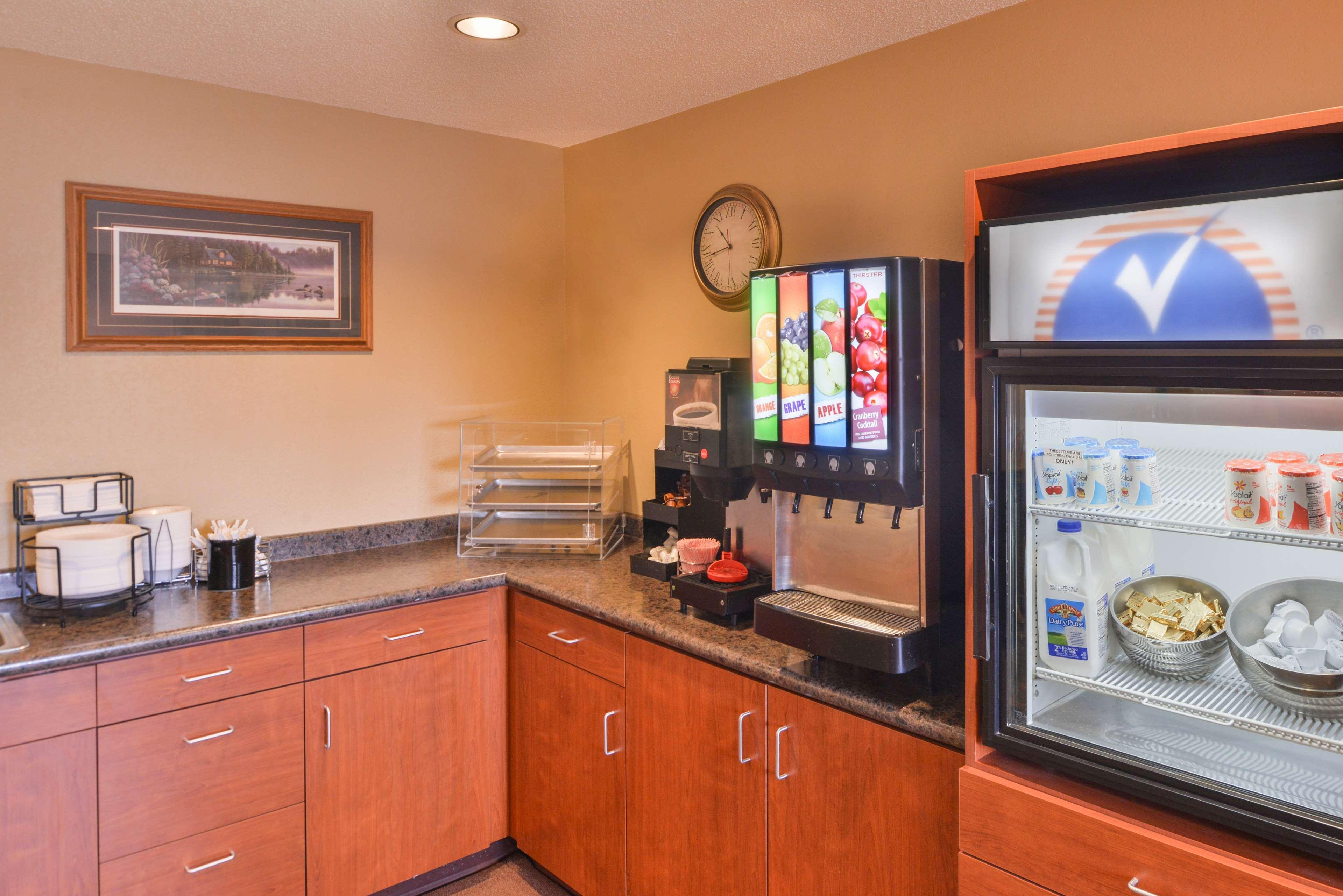 America'S Best Value Inn & Suites International Falls Bagian luar foto